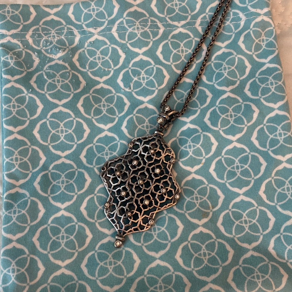 Kendra Scott vintage silver adjustable necklace in excellent condition